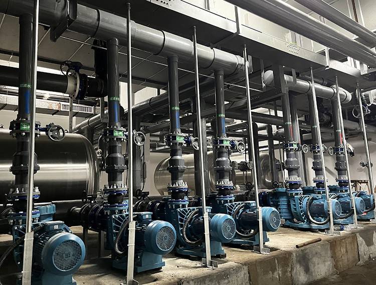 AQUA愛克專業(yè)泳池設(shè)備廠家<strong></p>
<p>泳池設(shè)備</strong>，讓每一方泳池水都安全可依:泳池設(shè)備