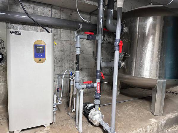 廣州千葉攜AQUA愛克泳池設(shè)備<strong></p>
<p>泳池設(shè)備
</strong>，推動(dòng)貴州泳池項(xiàng)目高質(zhì)量落地:泳池設(shè)備
